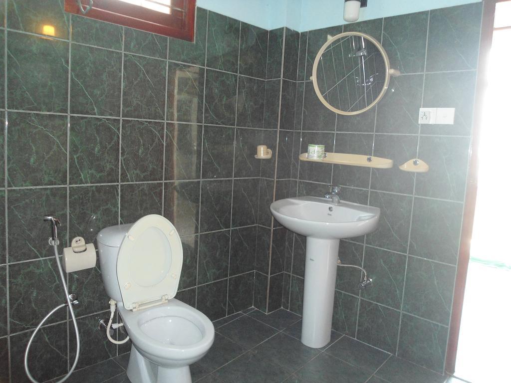 Main Reef Guest House Hikkaduwa Room photo